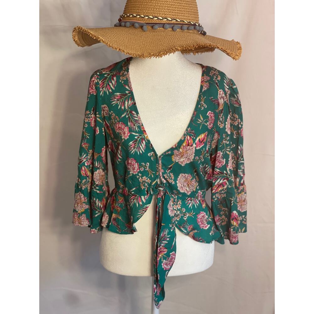 Birch 3/4 Sleeve Tie Front Flutter Blouse by BOG Collective - Size Small